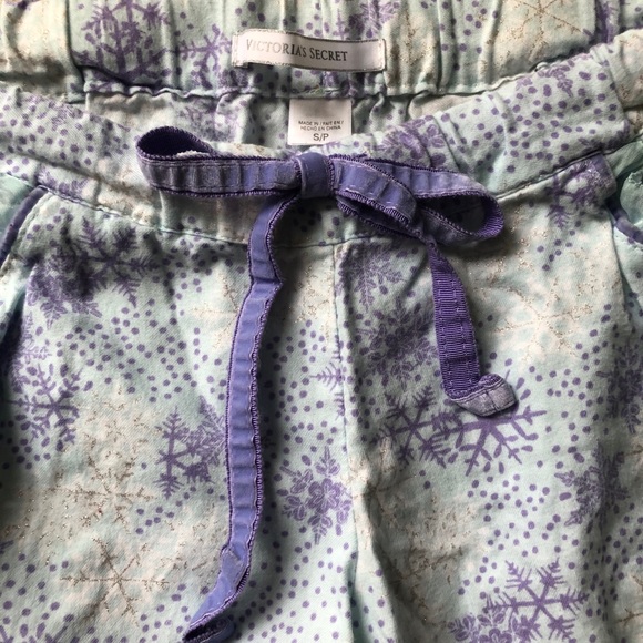 VS Flannel Pajama Pants - Picture 3 of 5